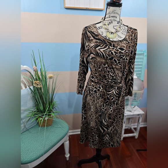 Dana Buchman 3/4 Sleeve Animal Print Midi Dress - Picture 5 of 9